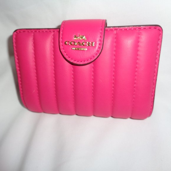 Coach C3454 Linear Quilted Leather Medium Corner Zip Wallet Bold Pink - Picture 1 of 8